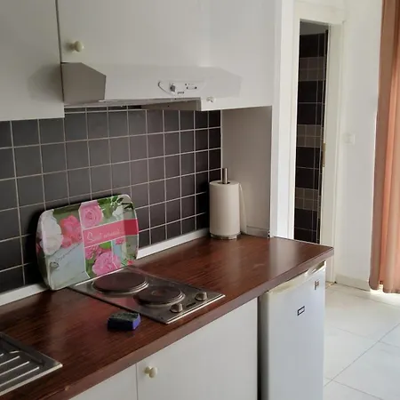 12 Apartament *