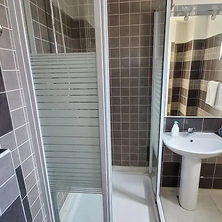 12 Apartament